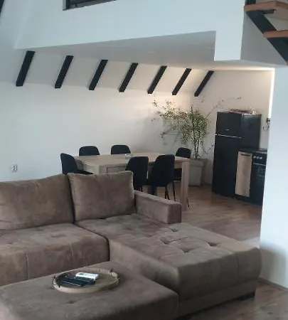 Kucica Na Brdu Holiday home
