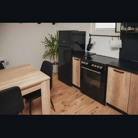 Kucica Na Brdu Zaječar